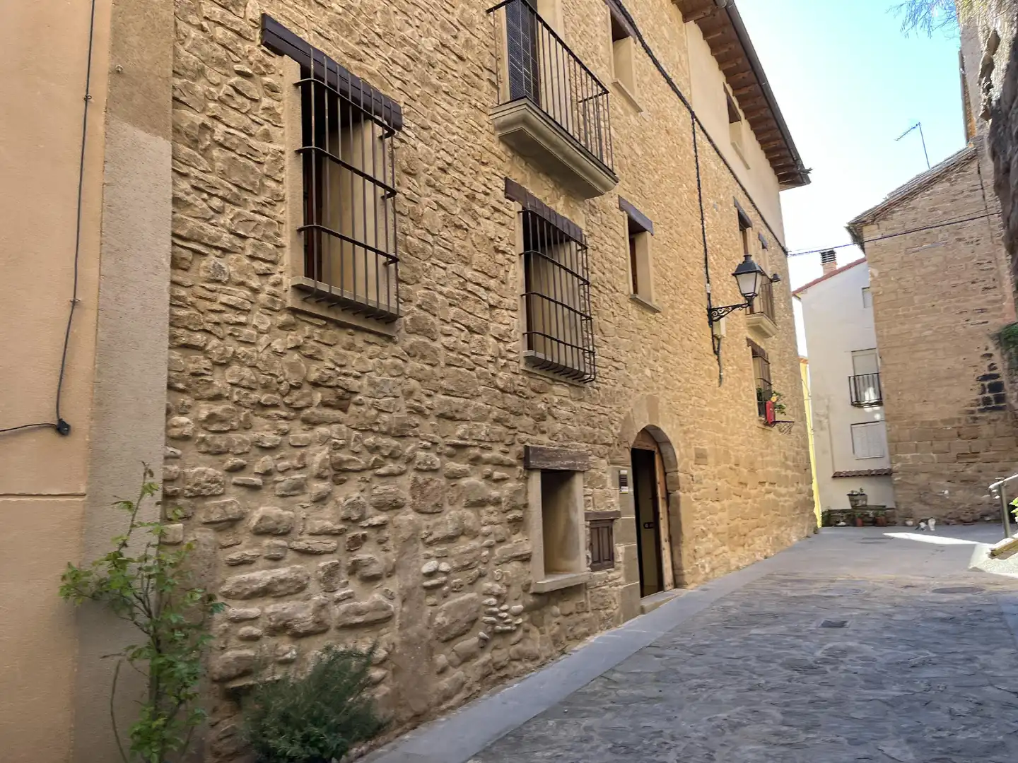Vista exterior de Casa o chalet en venta en El Grado con Aire acondicionado, Calefacción y Terraza