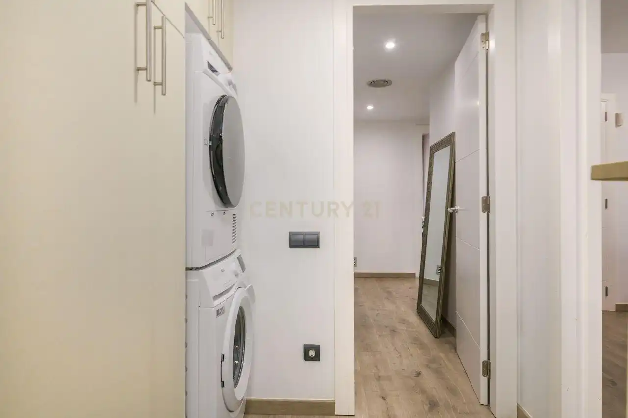 Apartamento en venta en Molins de Rei con Aire acondicionado, Trastero y Balcón