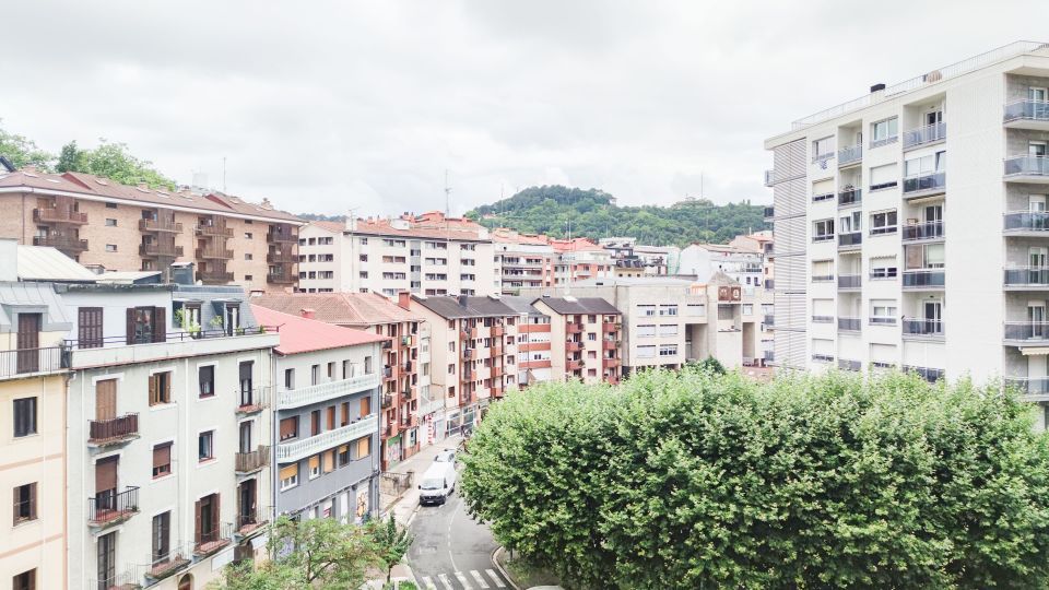 Vista exterior de Apartament de lloguer en Donostia - San Sebastián  amb Calefacció i Balcó