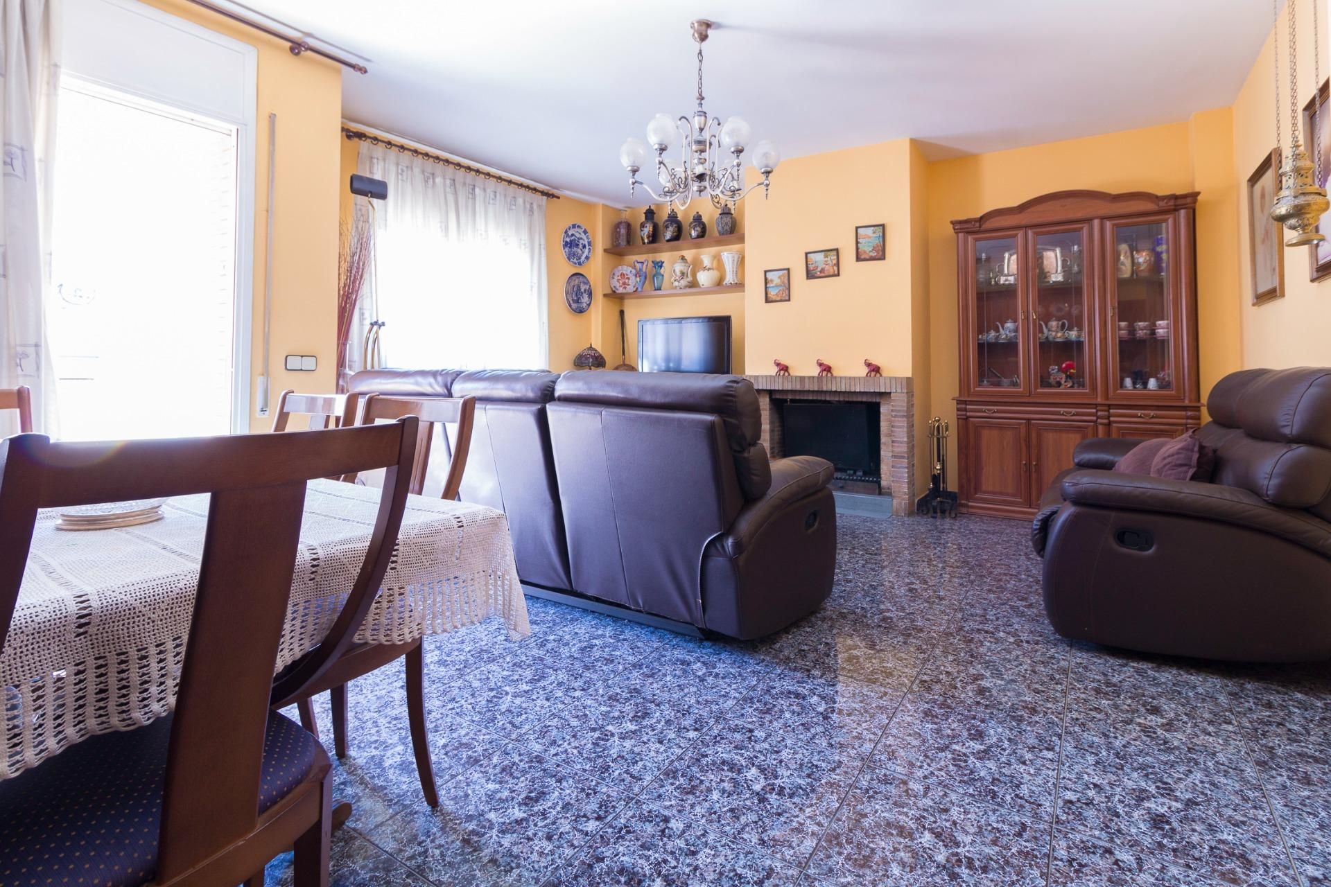 Sala d'estar de Pis en venda en Viladecans amb Calefacció, Terrassa i Balcó