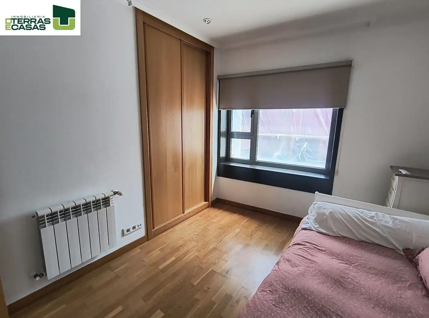 Bedroom of Flat for rent in Bueu  with Air Conditioner, Heating and Furnished