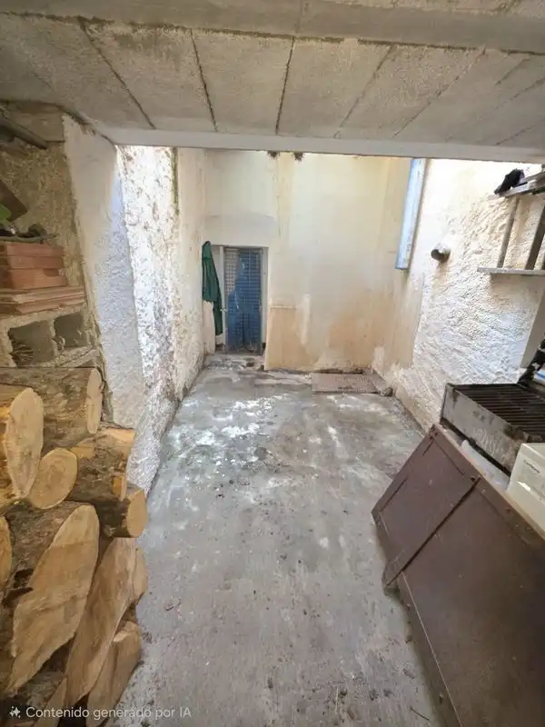 Casa adosada en venda en María amb Jardí privat, Traster i Moblat