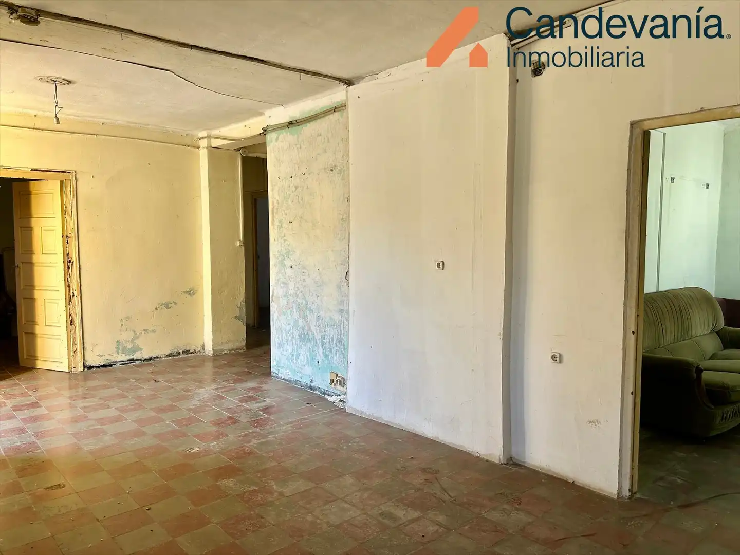 Casa o xalet en venda en Zuera amb Jardí privat
