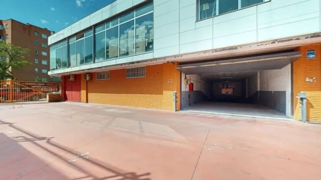 Außenansicht von Geschaftsraum zur Miete in Madrid