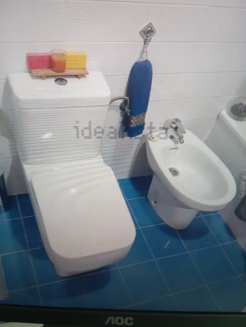 Badezimmer von Wohnung zur Miete in Sevilla mit Klimaanlage, Heizung und Möbliert