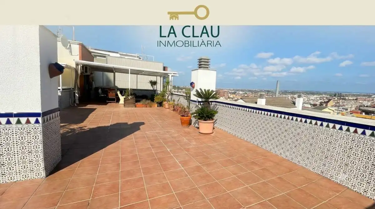 Exterior view of Attic for sale in Viladecans  with Air Conditioner, Heating and Terrace