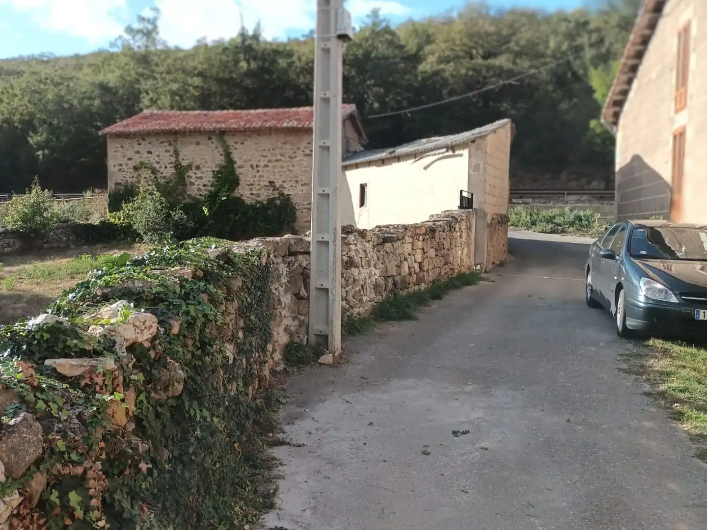 Casa rústica amb jardí en venda a Bo. Cadalso 1