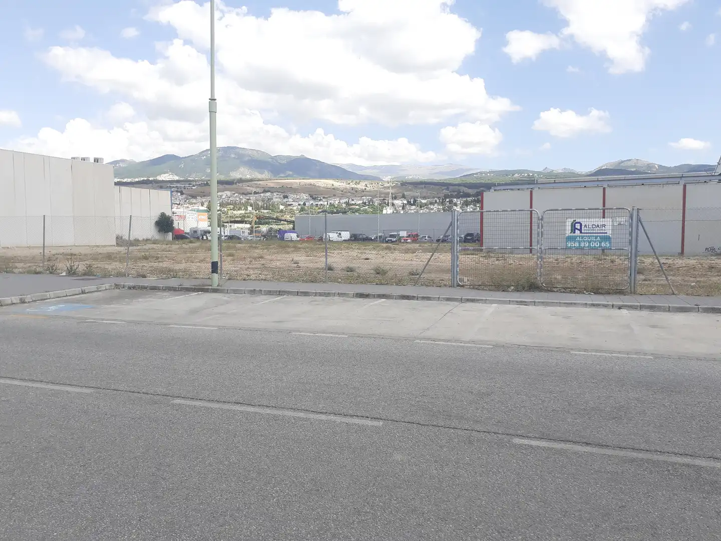 Vista exterior de Terreno industrial en venta en La Zubia