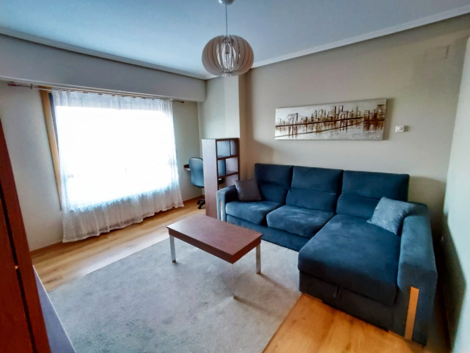 Sala d'estar de Pis de lloguer en Ourense Capital  amb Calefacció, Moblat i Forn