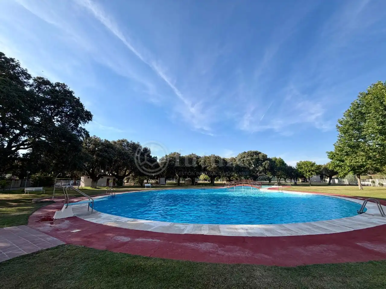 Piscina de Casa o xalet en venda en Galindo y Perahuy amb Calefacció, Jardí privat i Piscina