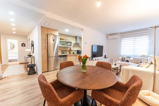Piso en Venta en Calle de la Acequia en Casco Antiguo - La Dehesa - Los Monteros