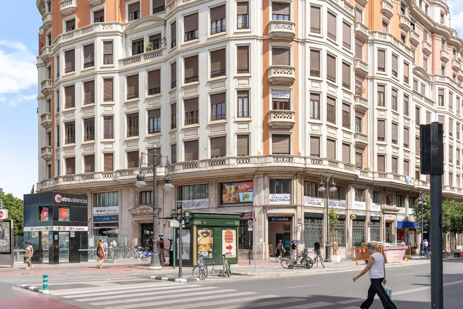 Exterior view of Office for rent in Valencia  with Air Conditioner and Heating