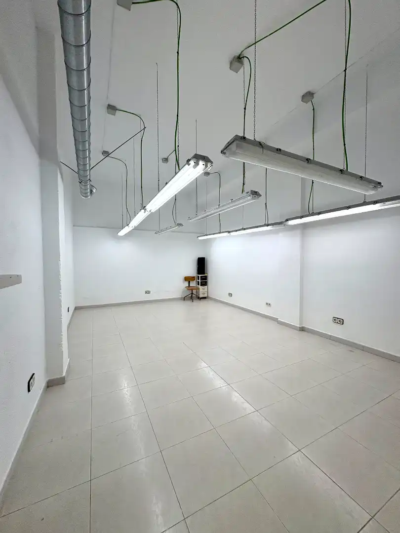Gewerbefläche zum Verkauf in Carrer del Pintor Vayreda, imagen 5