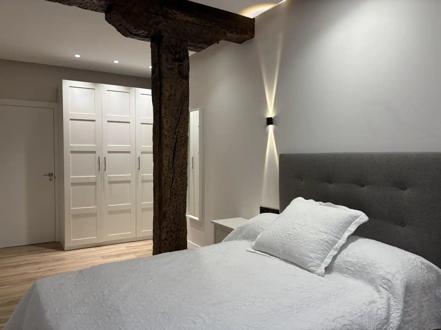 Habitación de Piso de alquiler en Bilbao  con Amueblado y Balcón