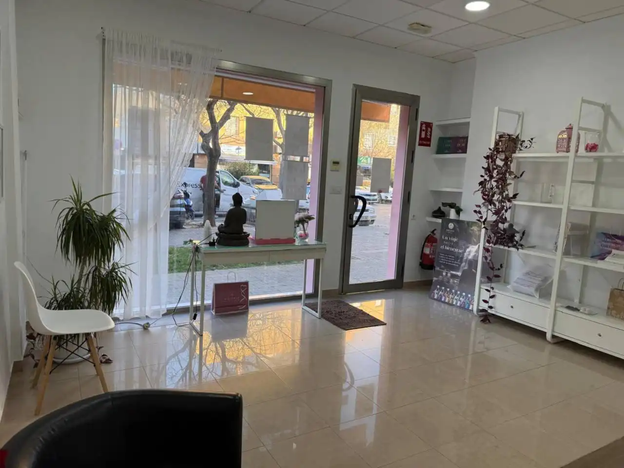 Commercial properties for rent in El Puerto de Santa María  with Air Conditioner and Alarm