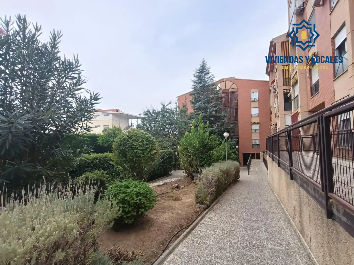 Vista exterior de Pis de lloguer en Granada amb Aire condicionat, Calefacció i Moblat