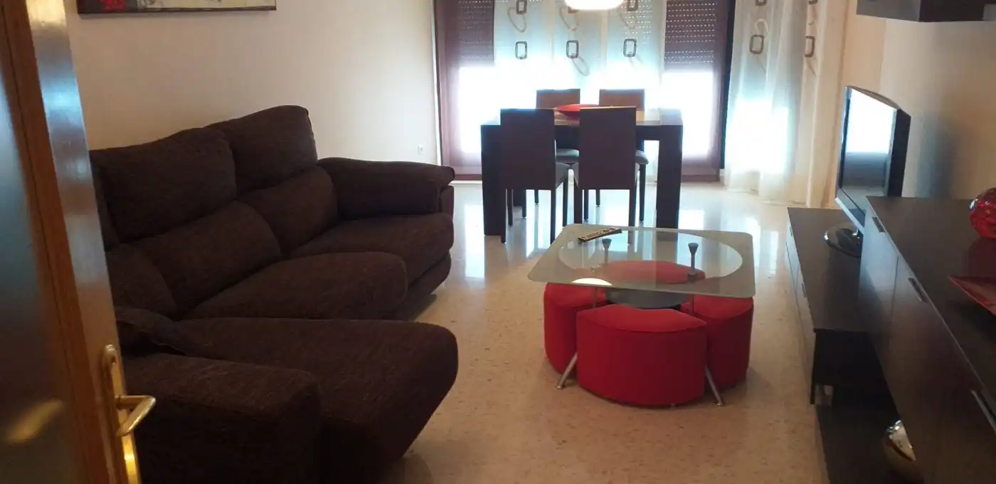 Flat with lift to rent in Oeste, imagen 4