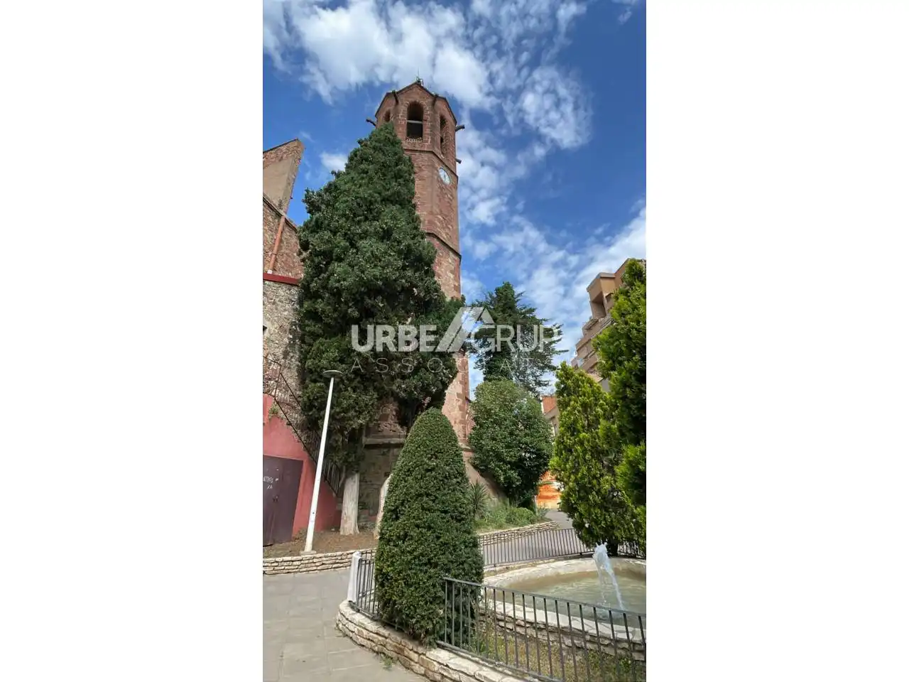 Exterior view of Flat for sale in Sant Andreu de la Barca  with Heating, Terrace and Storage room