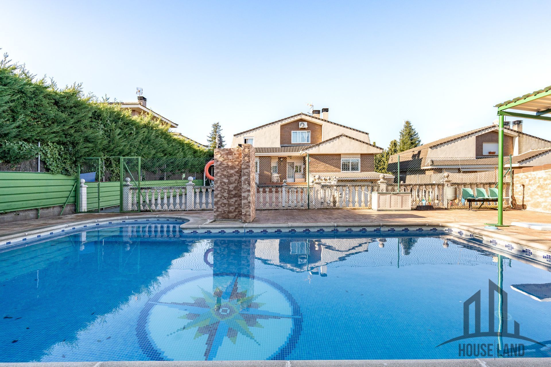 Piscina de Casa o xalet en venda en El Casar amb Calefacció, Jardí privat i Traster