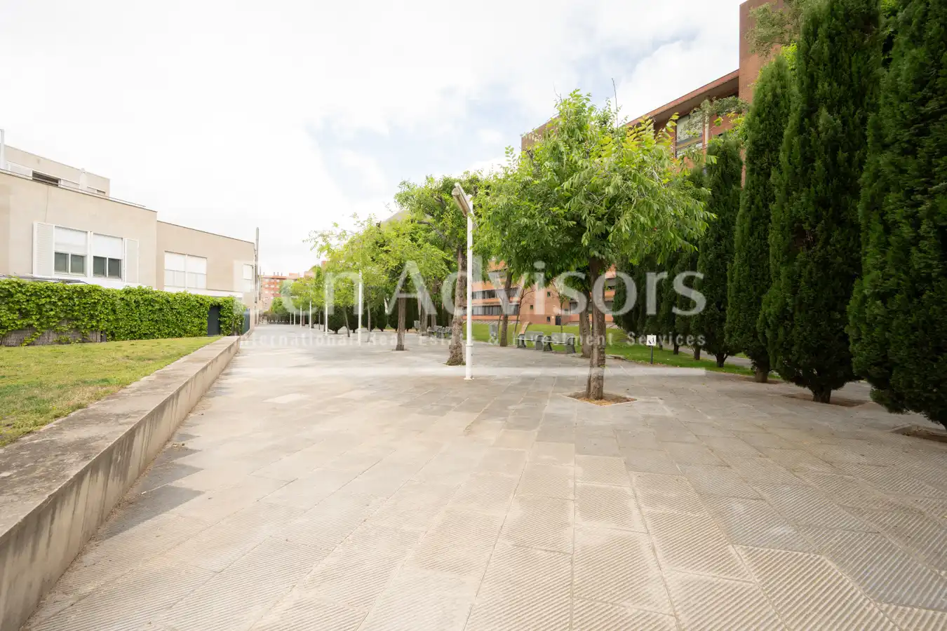 Vista exterior de Piso en venta en Barcelona con Aire acondicionado, Calefacción y Jardín privado