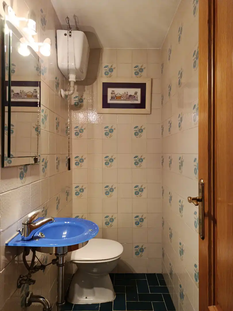 Baño de Piso en venta en Girona con Aire acondicionado, Calefacción y Jardín privado