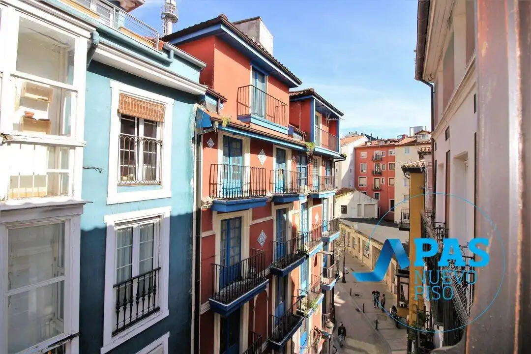 Vista exterior de Piso en venta en Santander con Calefacción y Balcón