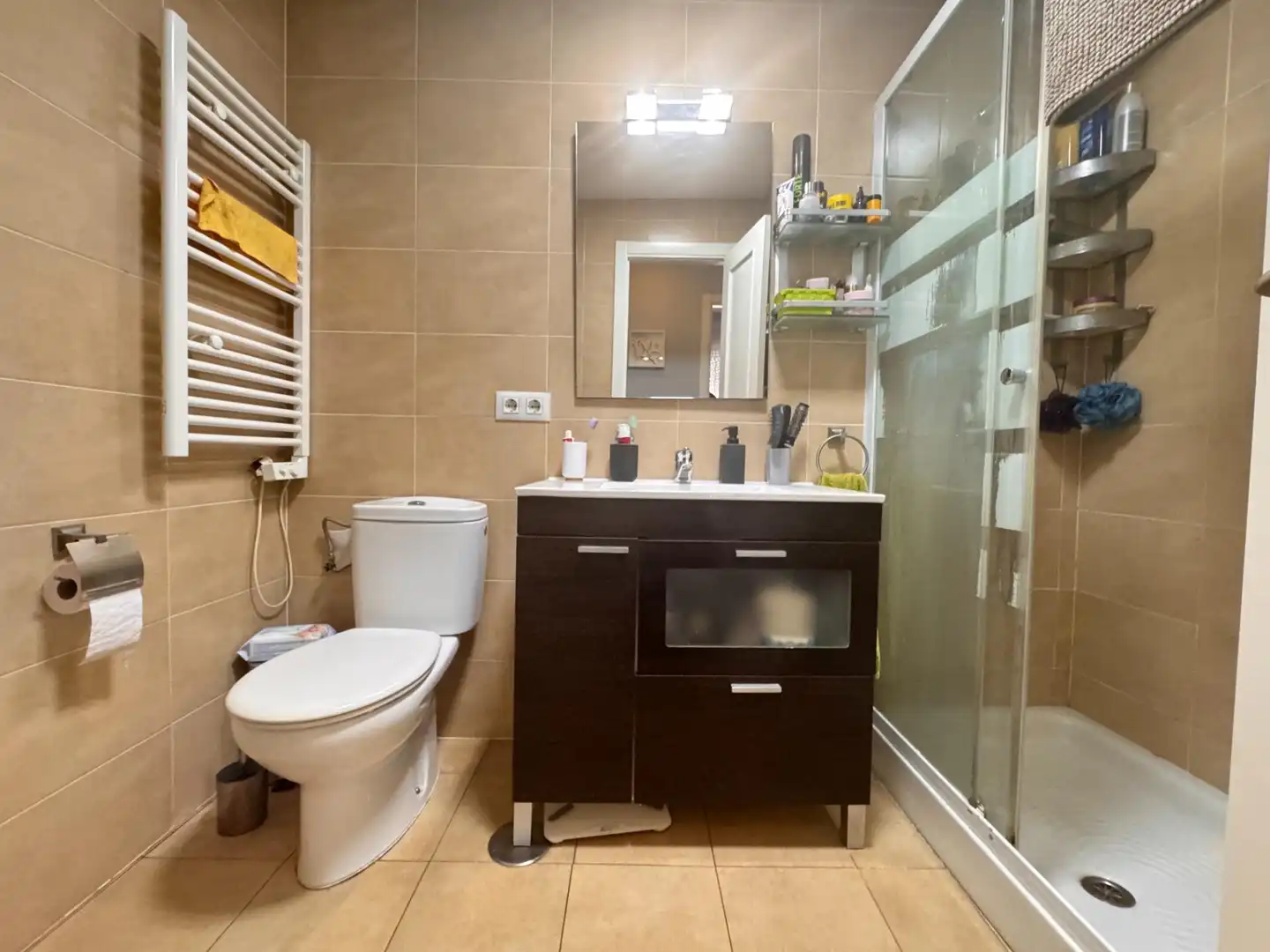 Baño de Piso en venta en Arenal - La Pólvora