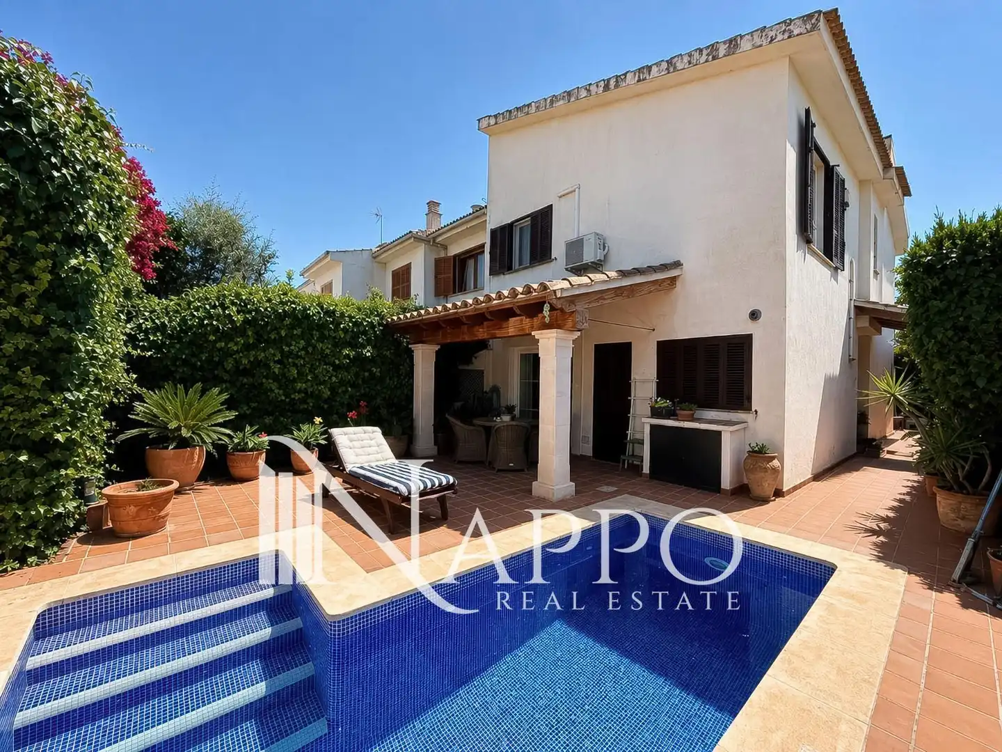 Vista exterior de Casa adosada en venta en  Palma de Mallorca con Aire acondicionado, Calefacción y Jardín privado