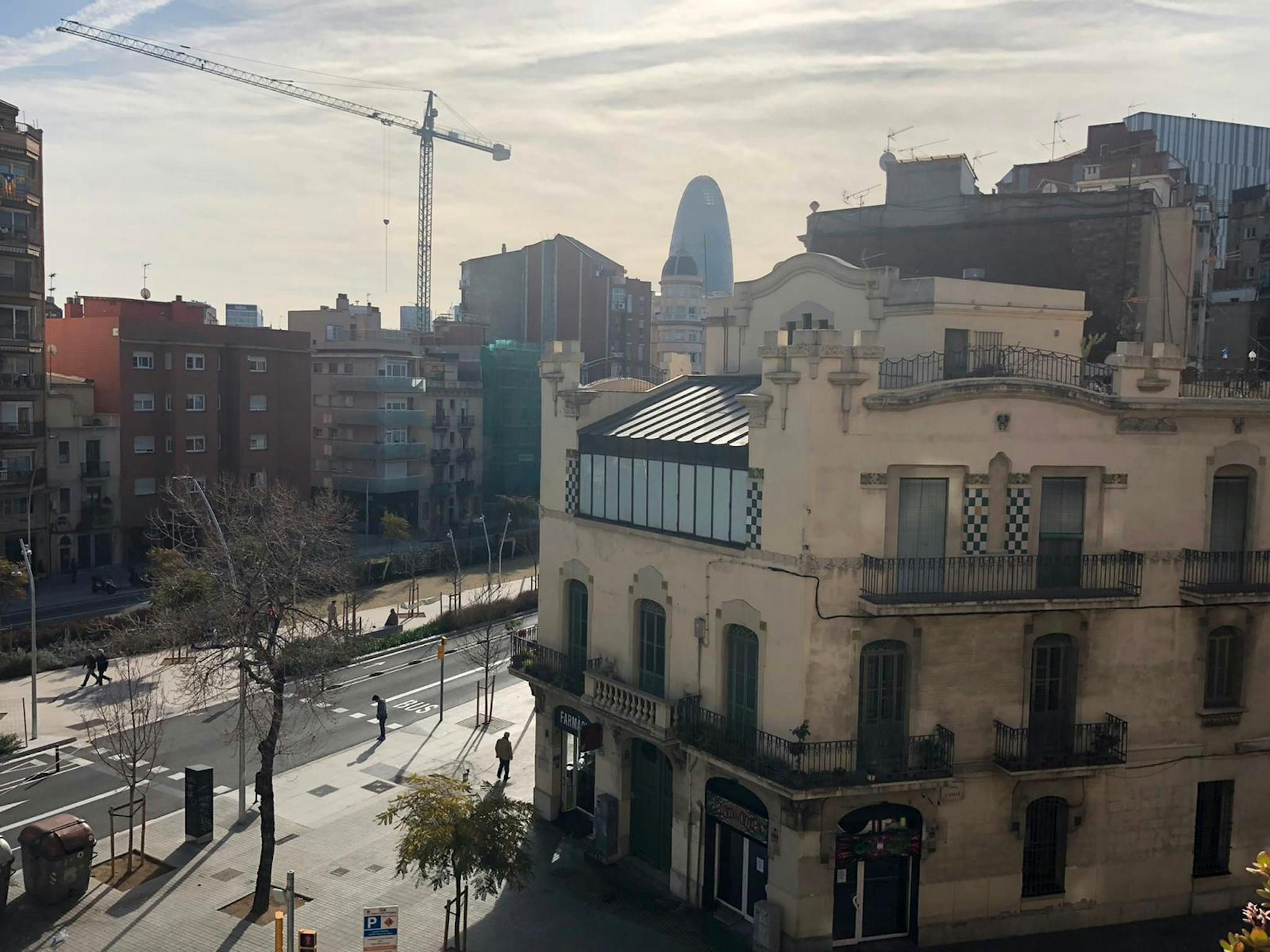 Vista exterior de Piso de alquiler en  Barcelona Capital con Calefacción, Amueblado y Lavadora