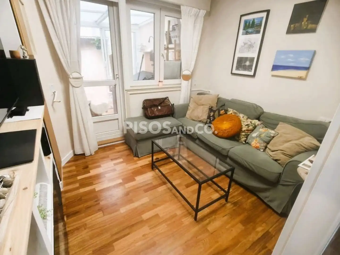 Sala d'estar de Pis en venda en Arteixo amb Terrassa i Traster