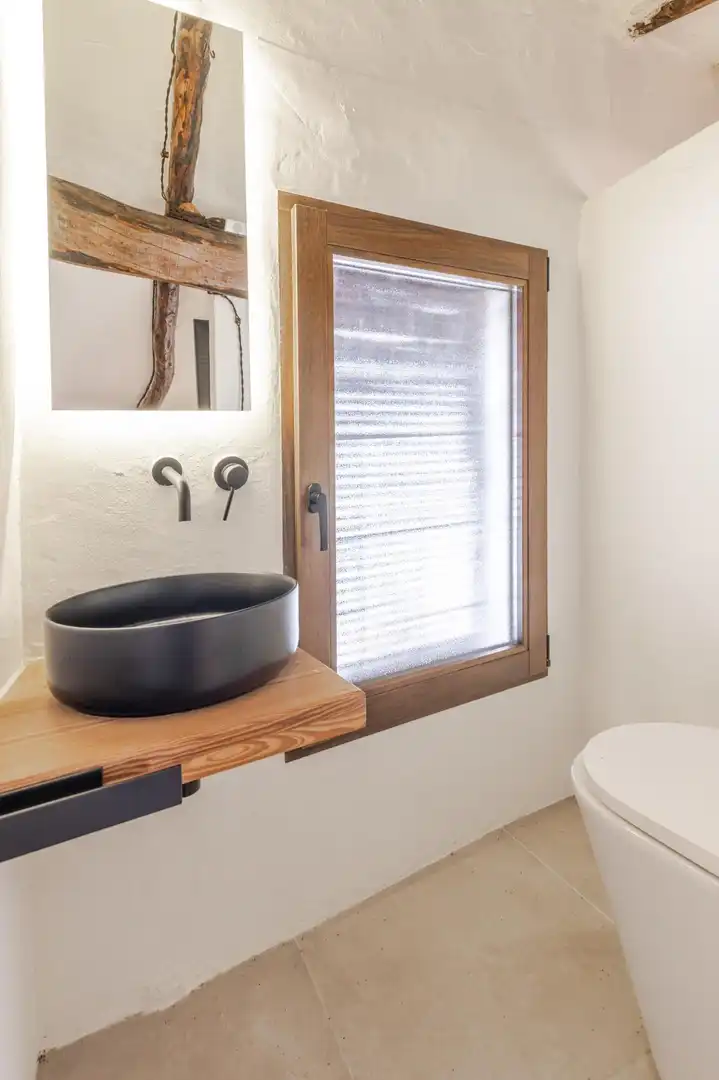 Baño de Finca rústica en venta en Venta del Moro con Jardín privado, Terraza y Amueblado