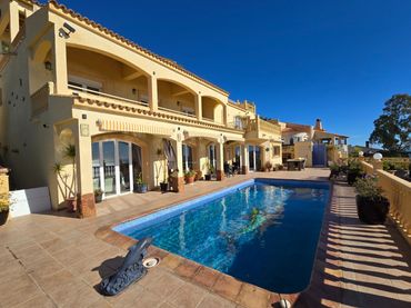 Casa con balcone in vendita a Altea la Vella