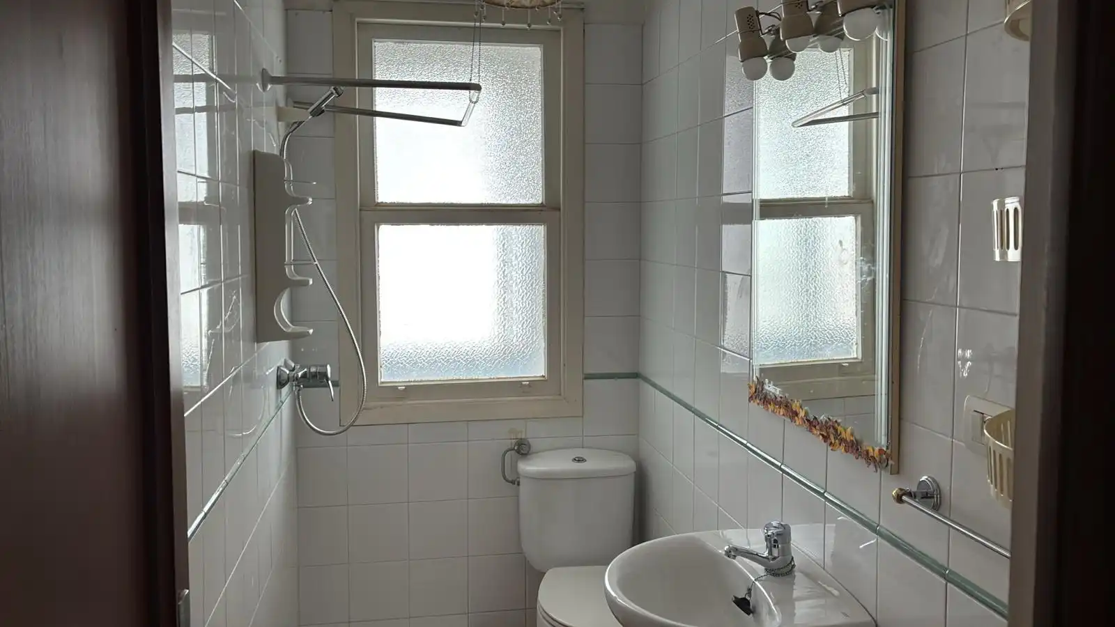 Badezimmer von Wohnungen zum Verkauf in Vigo  mit Abstellraum