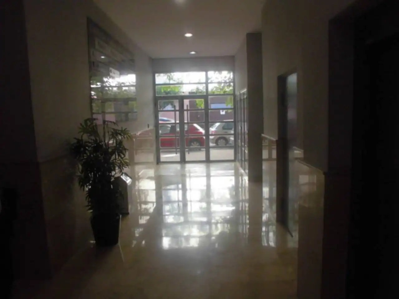 Büro zur Miete in Sevilla mit Klimaanlage, Heizung und Alarm