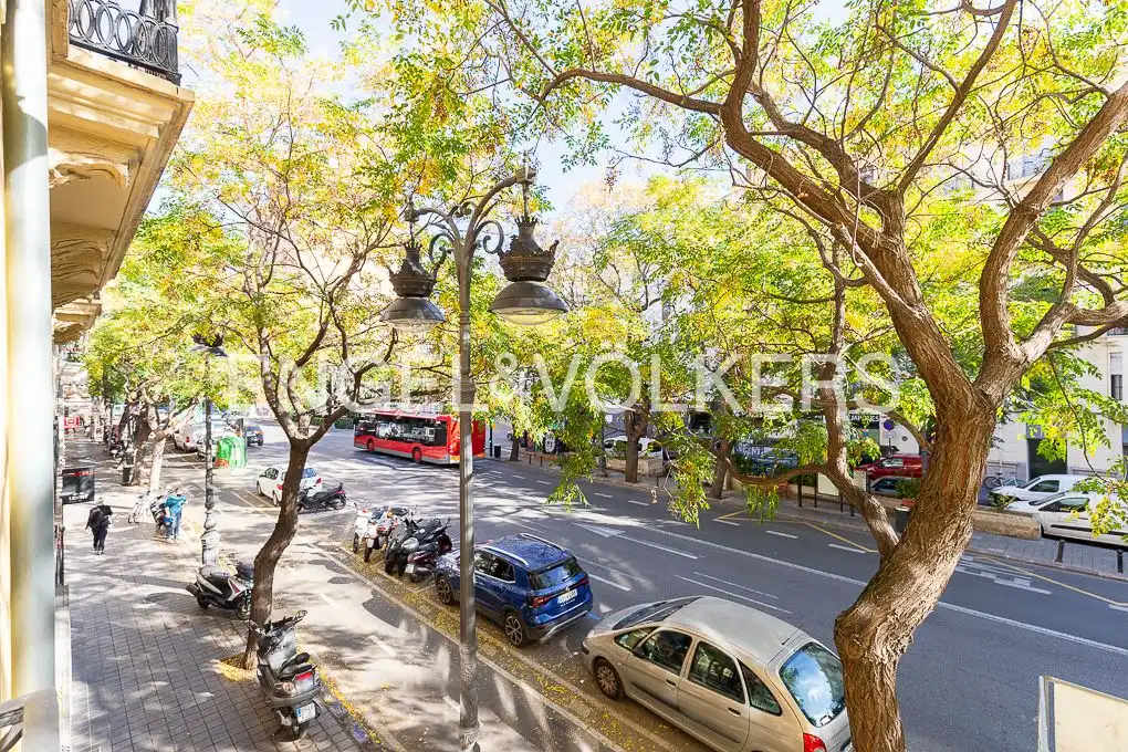 Vista exterior de Piso en venta en Valencia con Aire acondicionado, Calefacción y Terraza