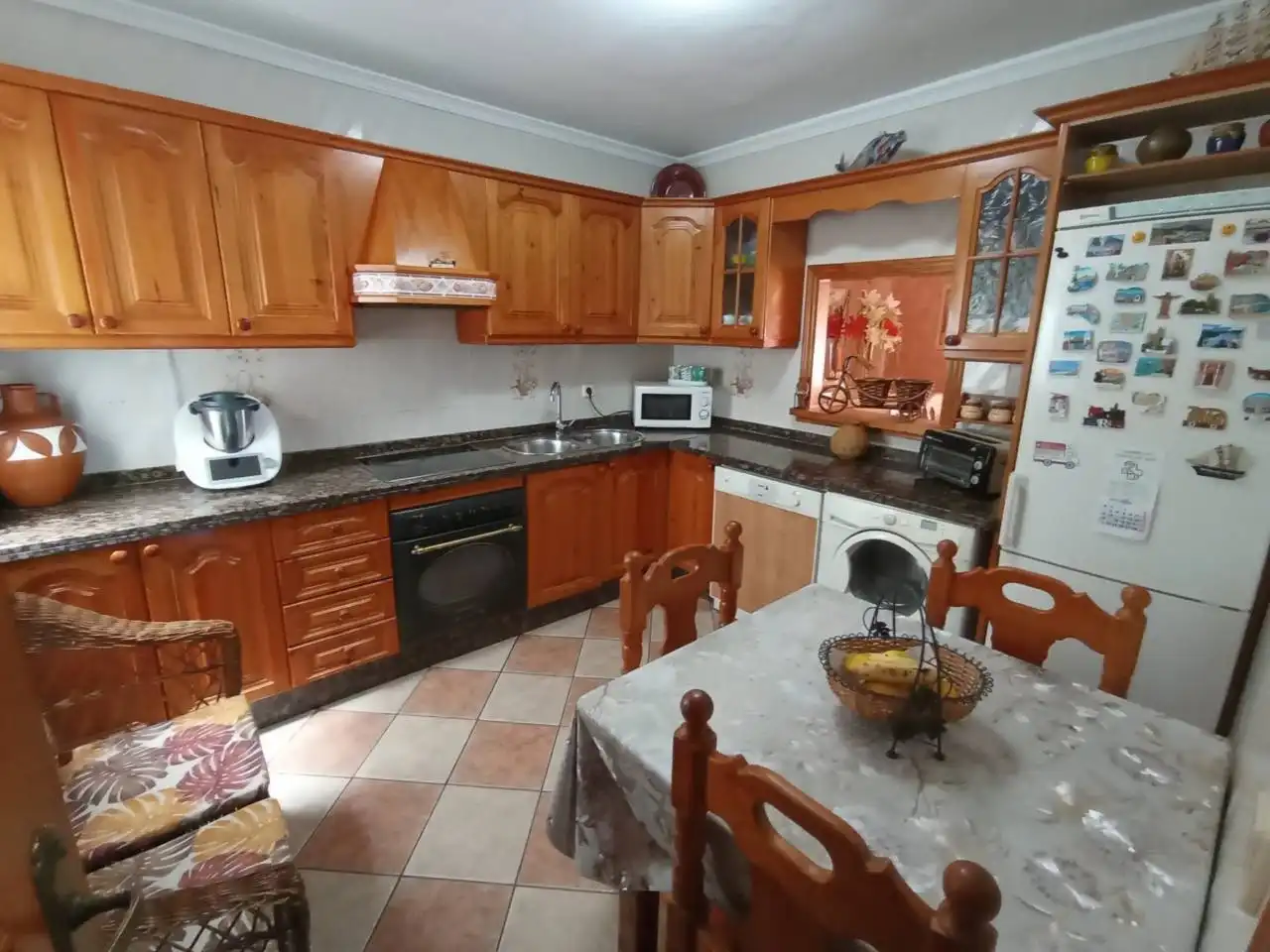 Cocina de Casa o chalet en venta en Manilva con Aire acondicionado, Calefacción y Terraza