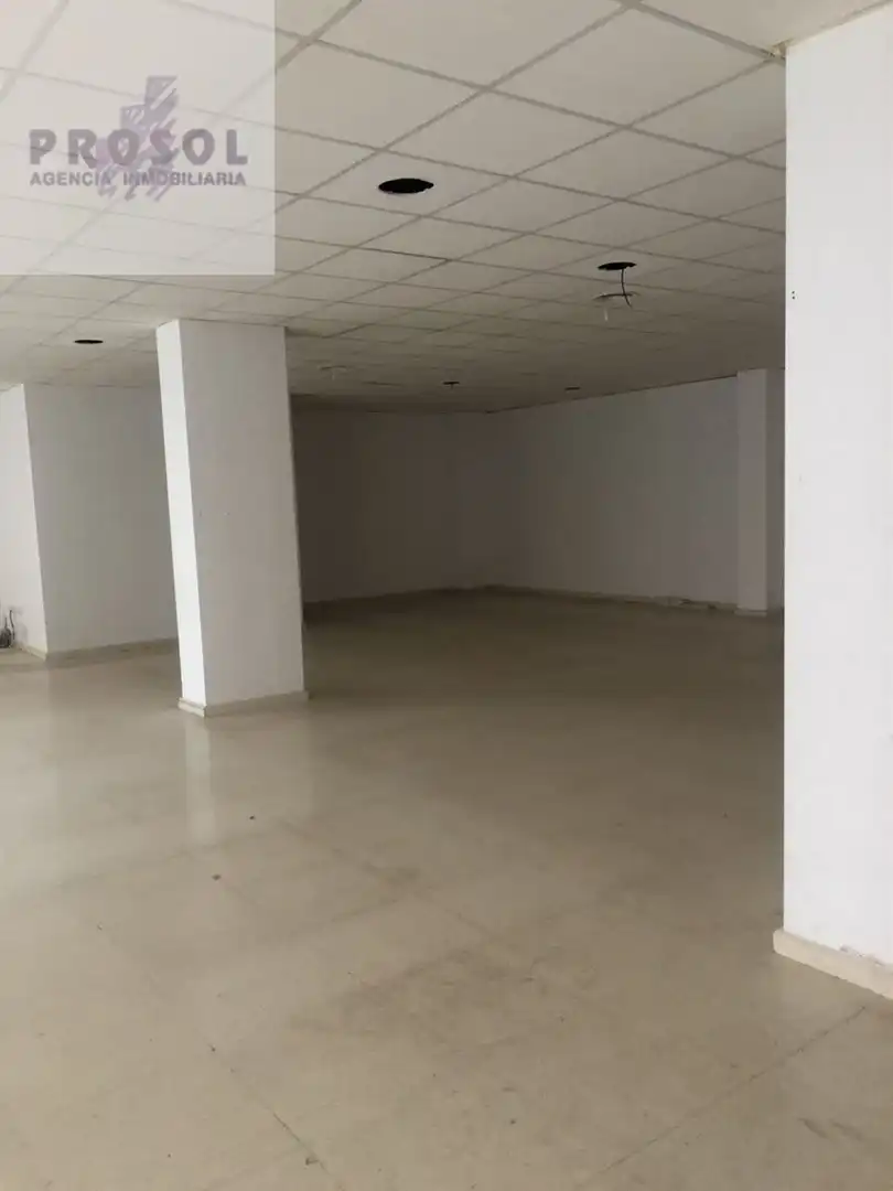 Local comercial en alquiler en Piscinas, imagen 4