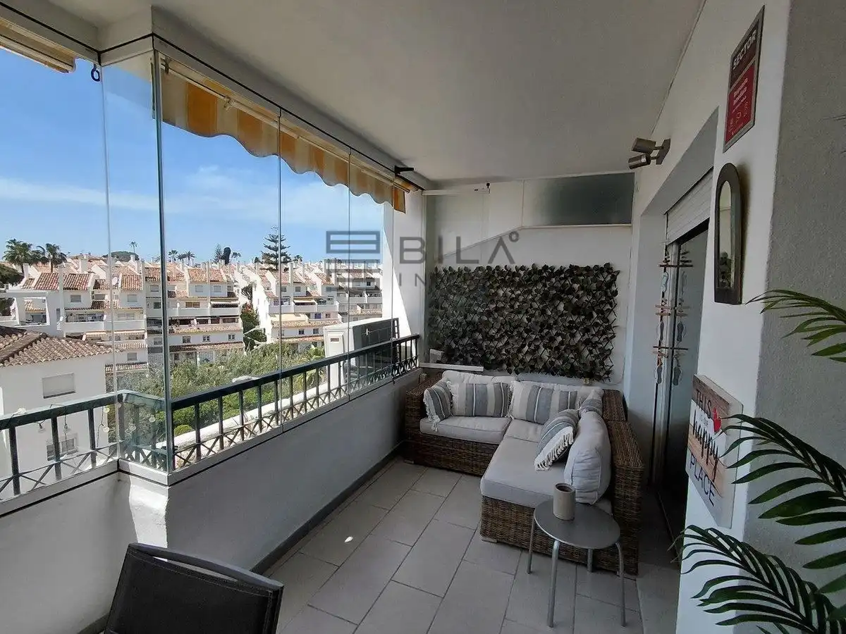 Piso con piscina en venta en Santa Teresa de Calahonda, imagen 5
