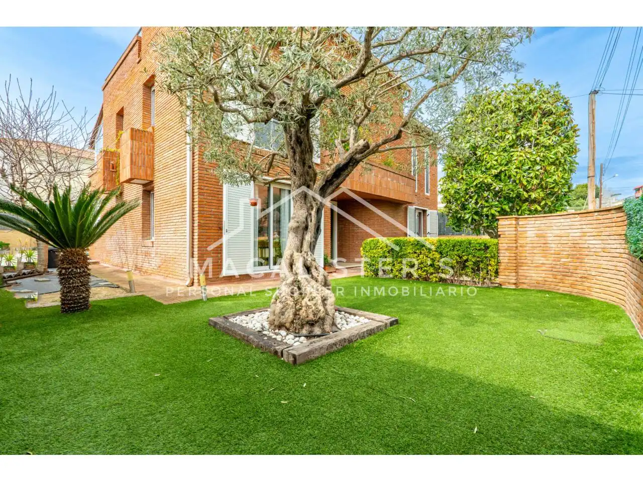 Garden of Houses for sale in El Masnou  with Heating, Private garden and Terrace