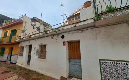 Vista exterior de Casa adosada en venda en Benalmádena amb Terrassa