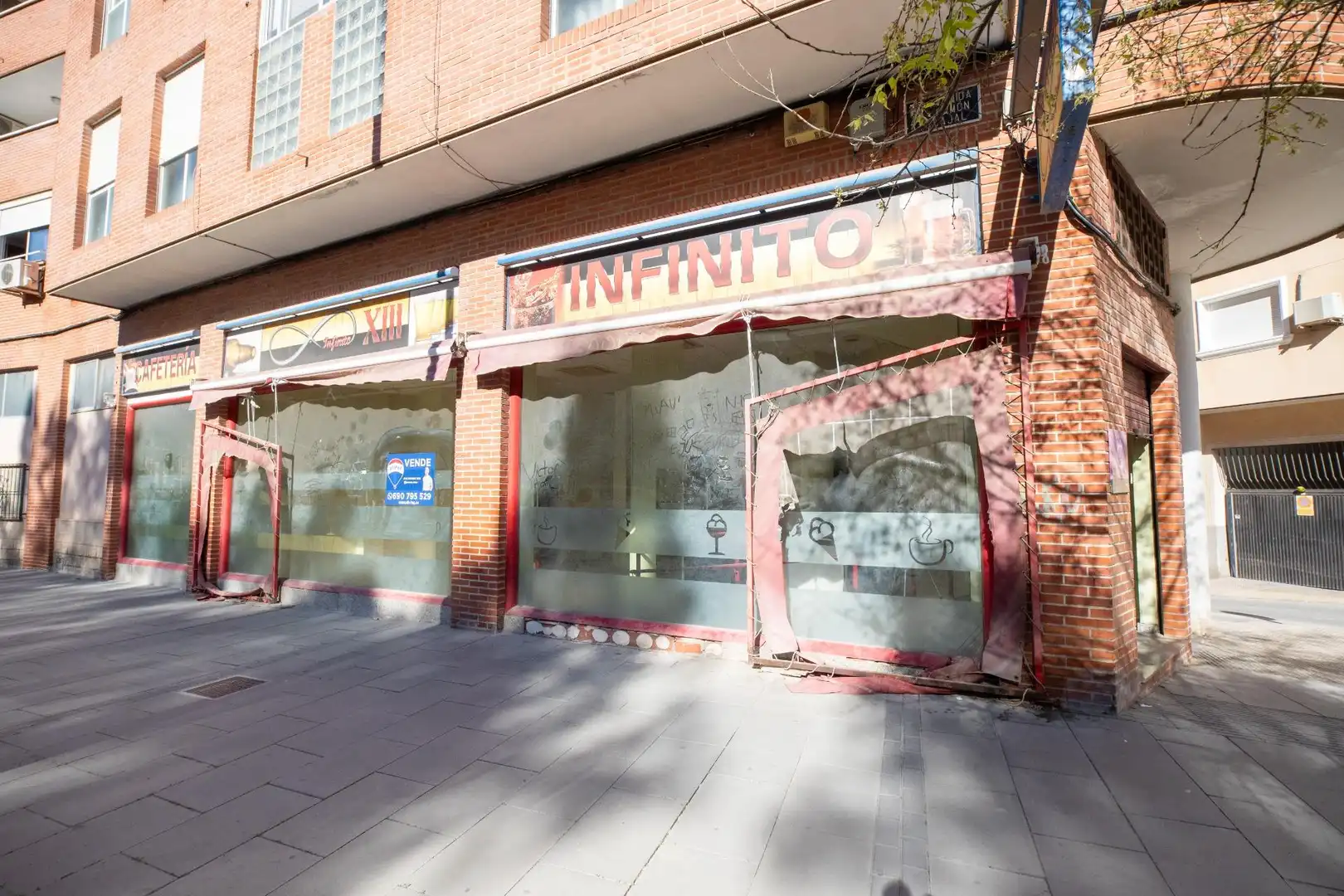Vista exterior de Local en venta en Cieza con Aire acondicionado