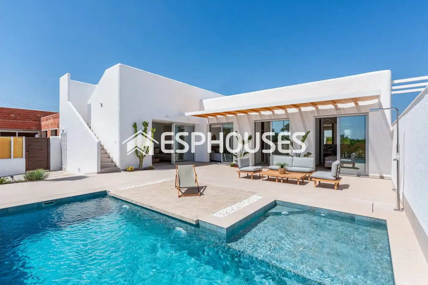 Villa avec piscine à vendre à Benijófar