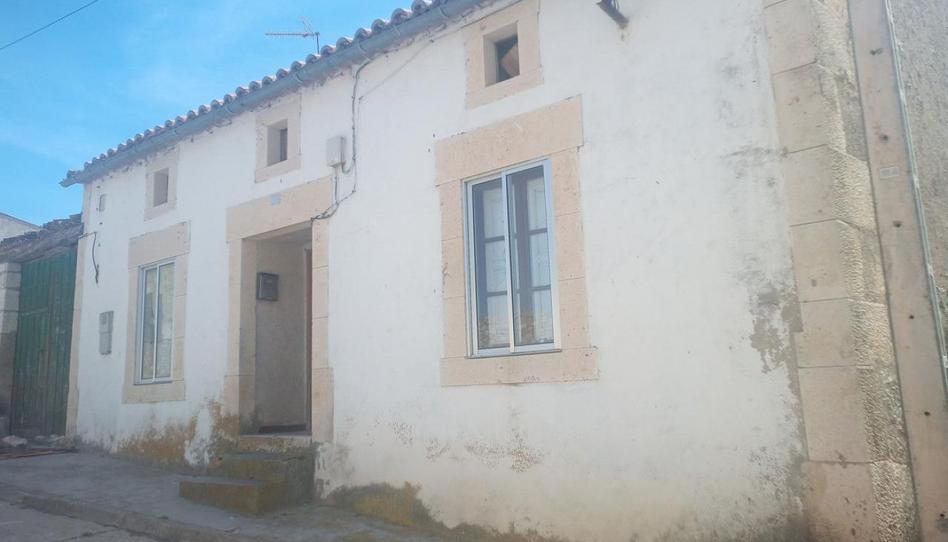 Foto 1 de Casa o xalet en venda a Calle Nueva, Fuentesaúco de Fuentidueña, Segovia