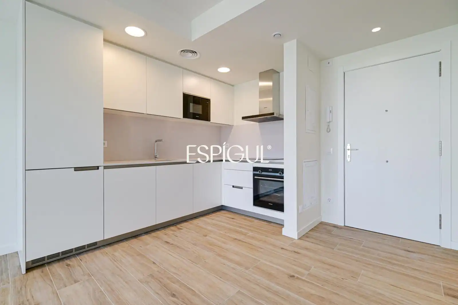 Küche von Wohnung zur Miete in Girona mit Klimaanlage, Heizung und Terrasse