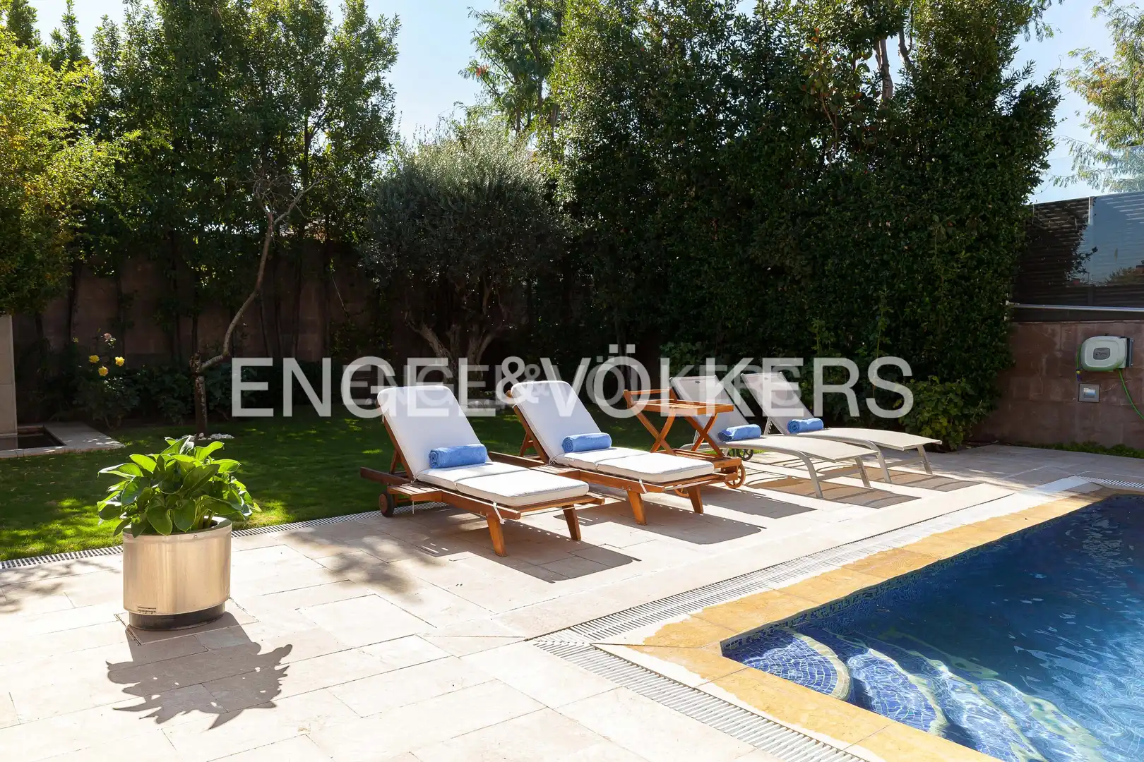 Piscina de Casa o chalet en venta en Azuqueca de Henares con Aire acondicionado, Calefacción y Jardín privado