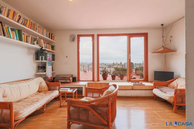 Ático en Venta en Ronda de Sant Pau en El Raval