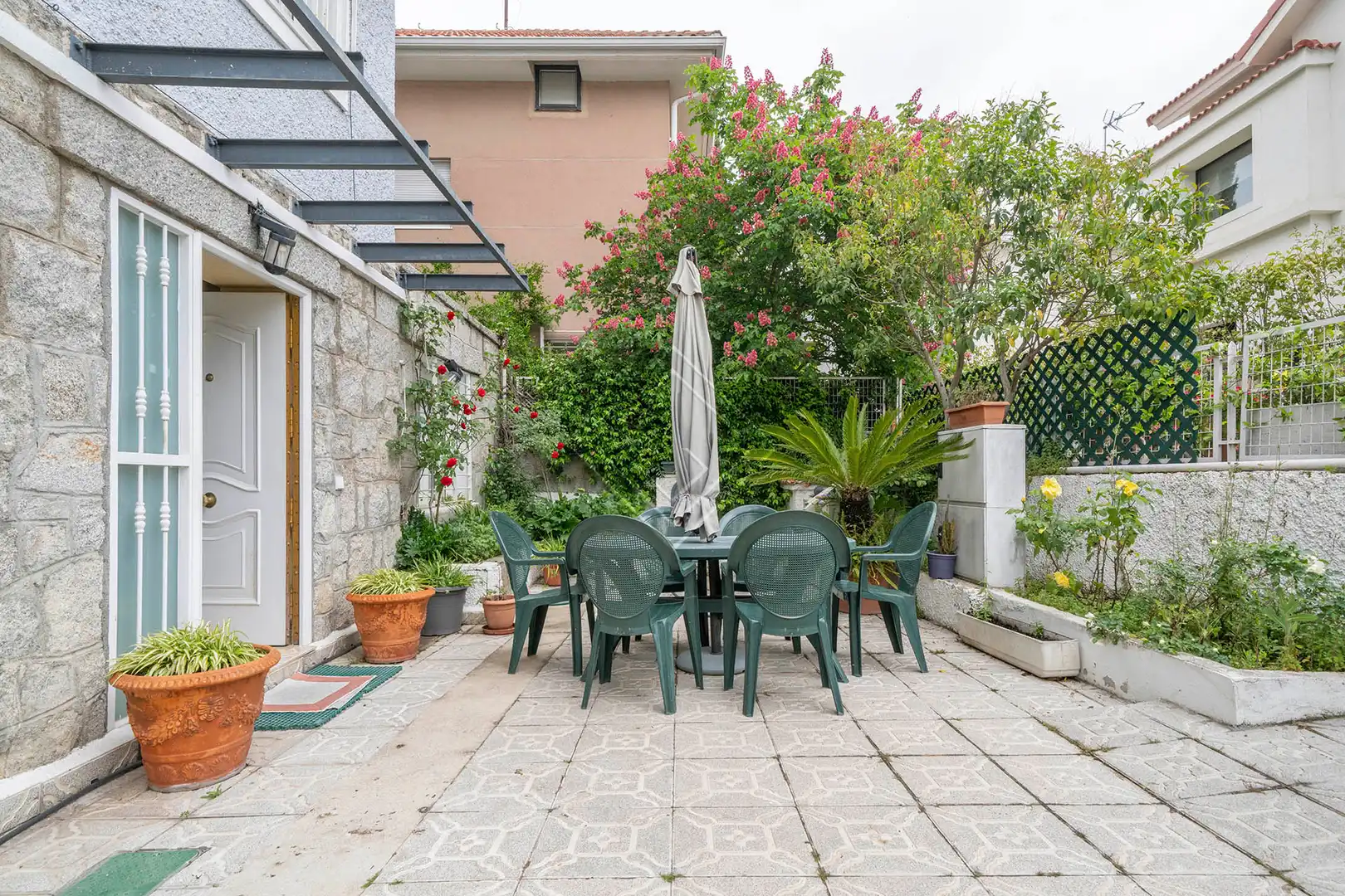 Terraza de Casa adosada en venta en Madrid