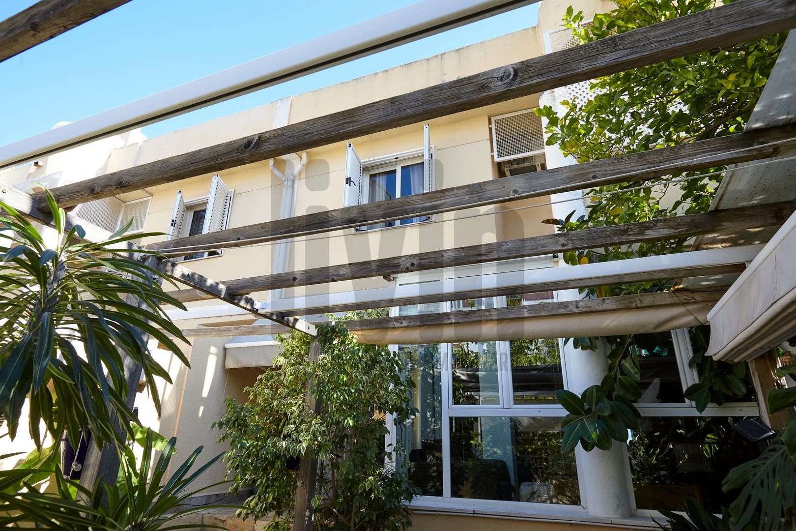 Exterior view of House or chalet for sale in  Jaén Capital  with Air Conditioner, Heating and Terrace