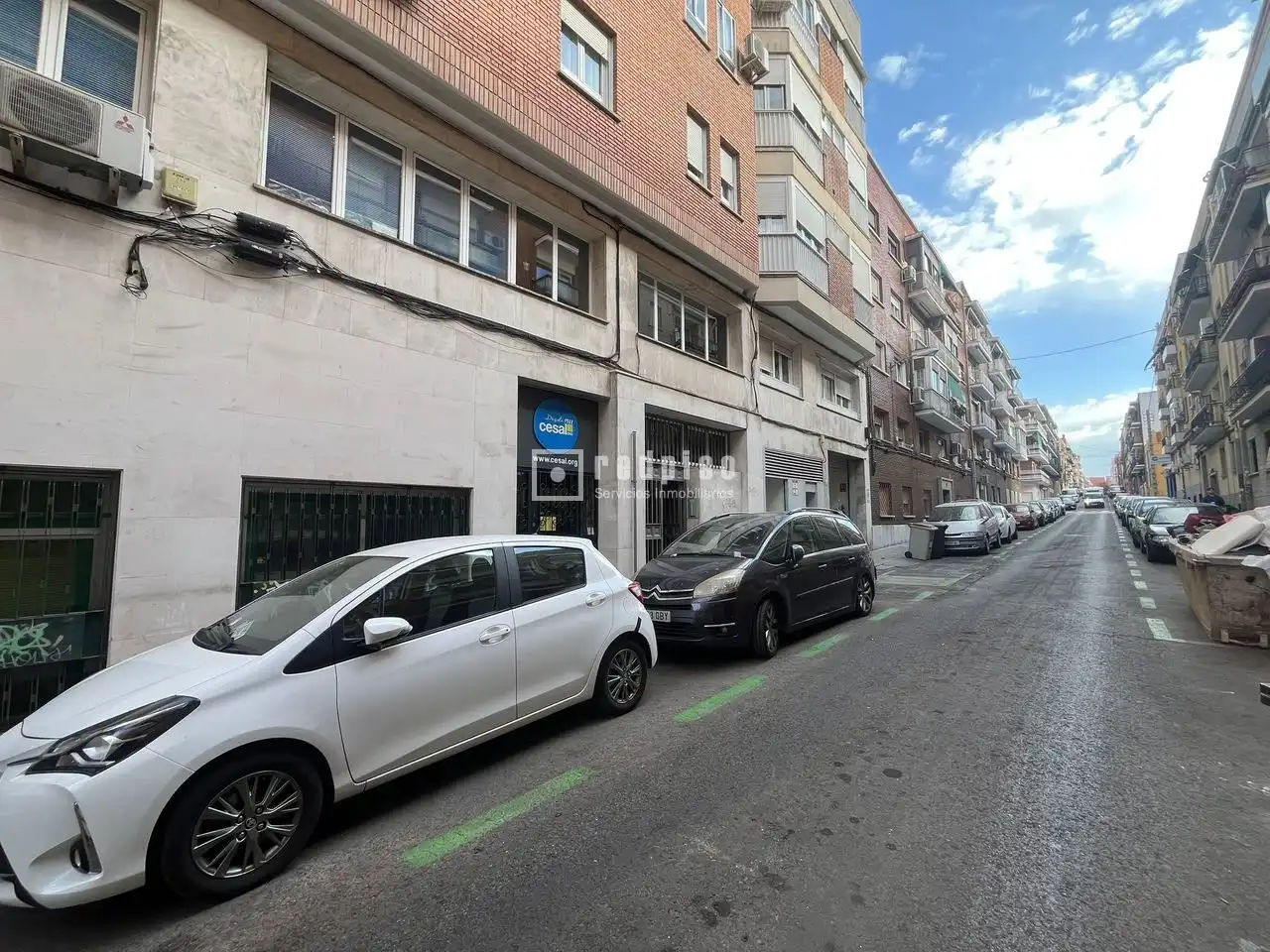 Vista exterior de Piso en venta en Madrid con Calefacción