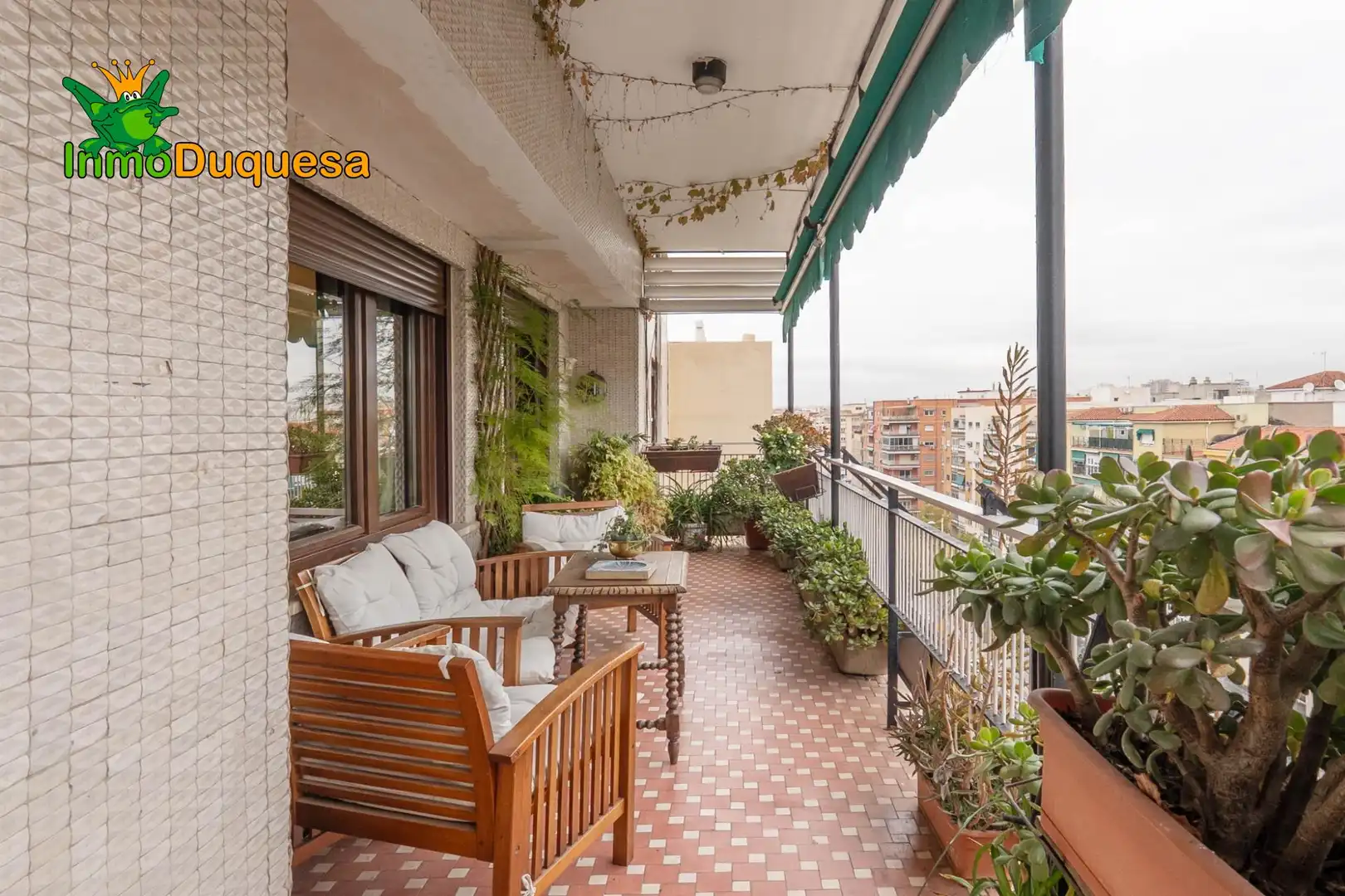 Terrassa de Àtic en venda en Granada amb Parquet, Terrassa i Traster